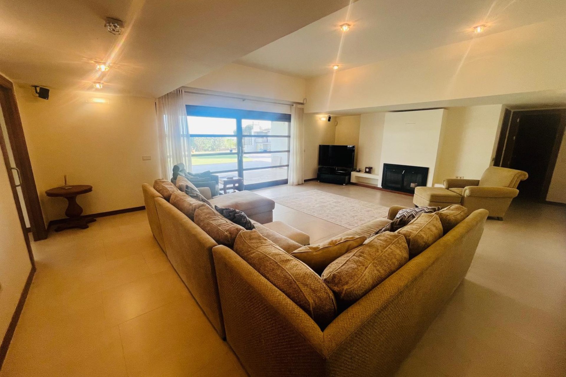 Reventa - Villa -
Sucina - Inland