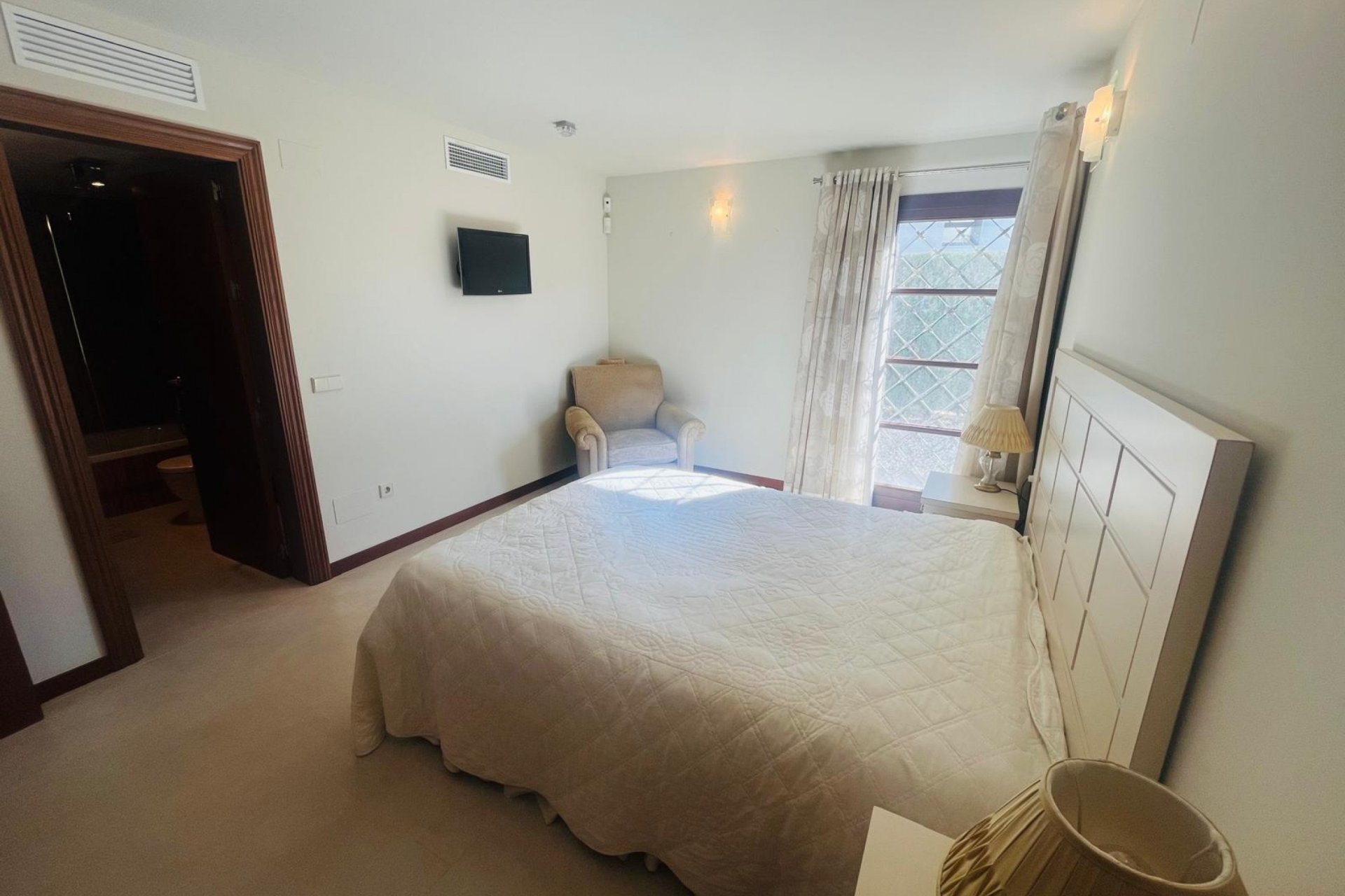 Reventa - Villa -
Sucina - Inland