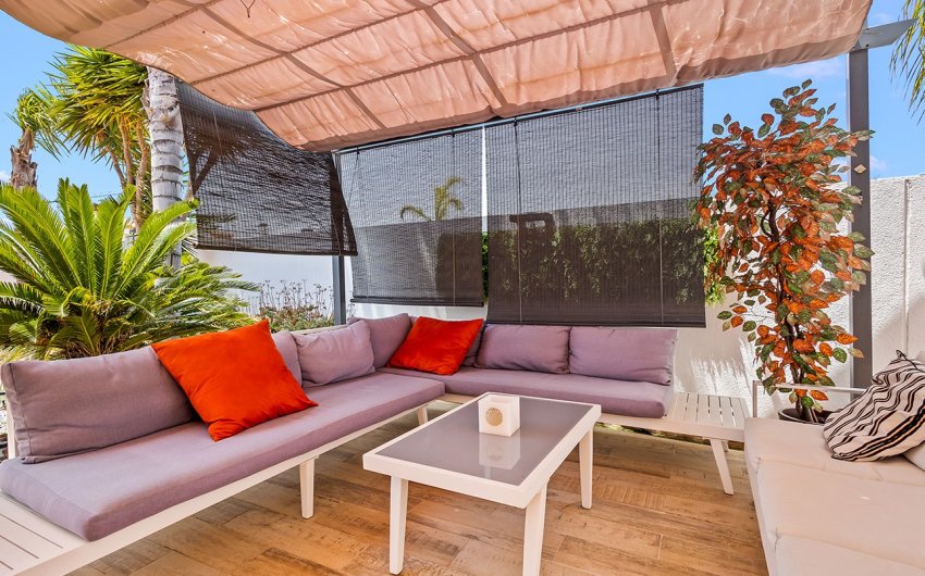 Reventa - Villa -
Torre de la Horadada - Pueblo Latino