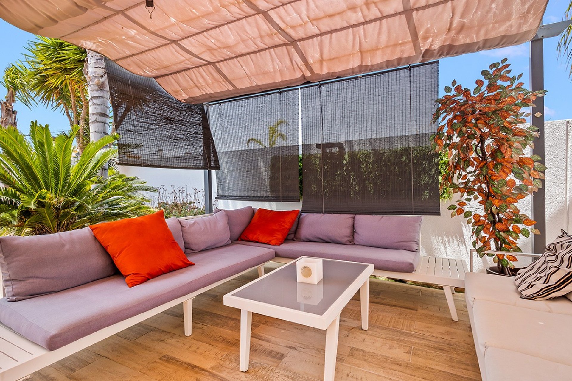 Reventa - Villa -
Torre de la Horadada - Pueblo Latino