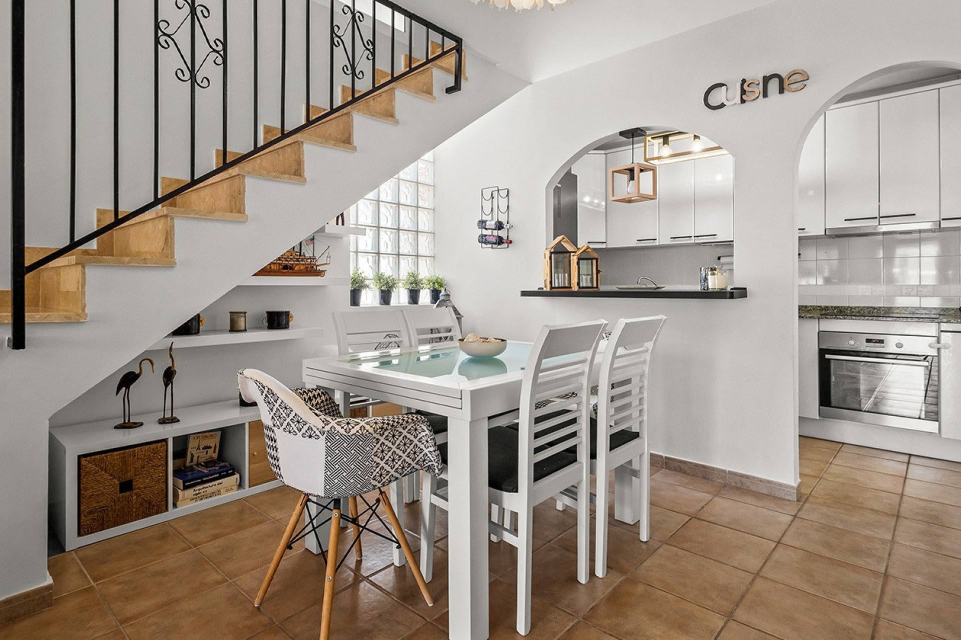 Reventa - Villa -
Torre de la Horadada - Pueblo Latino