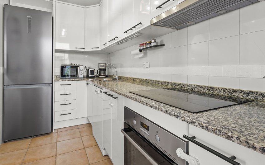 Reventa - Villa -
Torre de la Horadada - Pueblo Latino