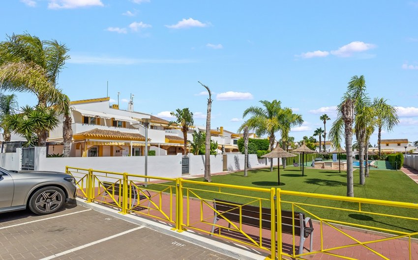 Reventa - Villa -
Torre de la Horadada - Pueblo Latino