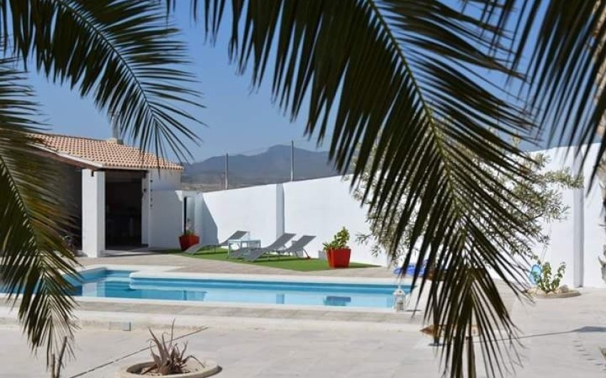 Reventa - Villa -
Torre Del Rico - Inland
