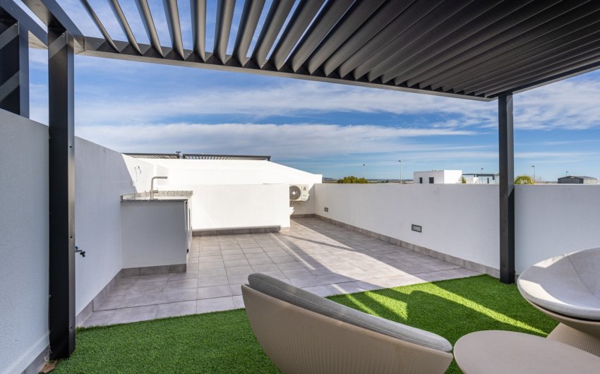 Reventa - Villa -
Torre Pacheco - Roldán