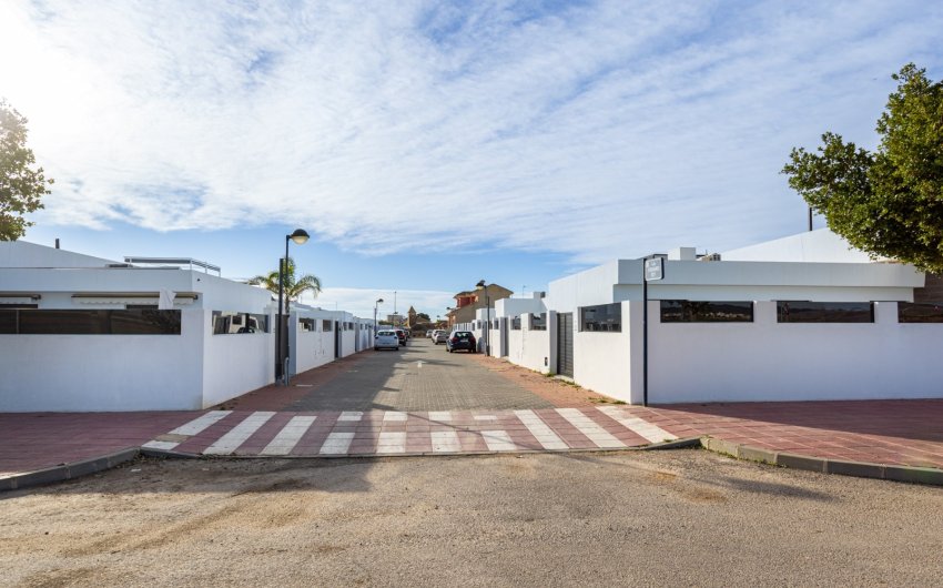 Reventa - Villa -
Torre Pacheco - Roldán