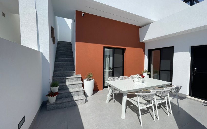 Reventa - Villa -
Torre Pacheco - Roldán
