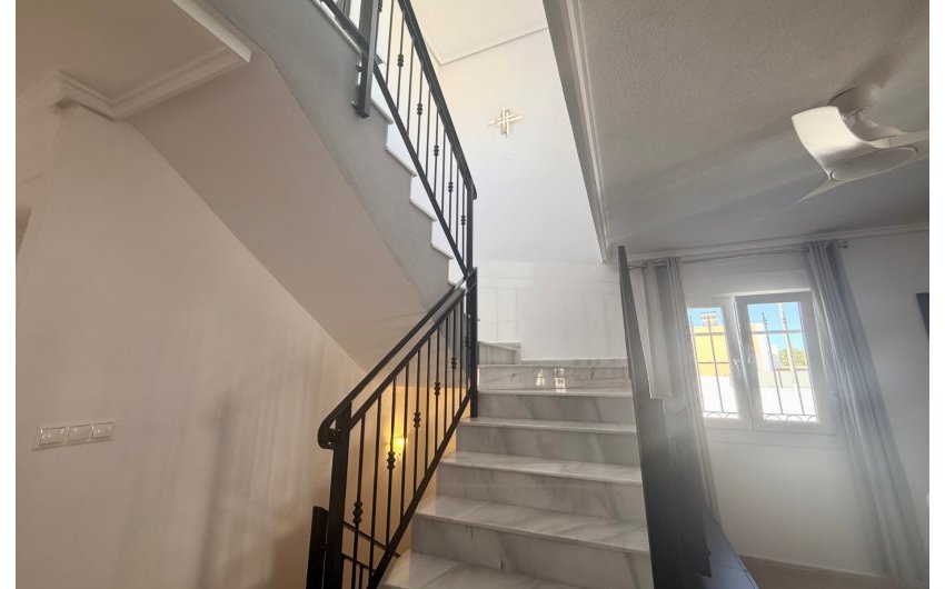 Reventa - Villa -
Torre Pacheco - Sierra Golf