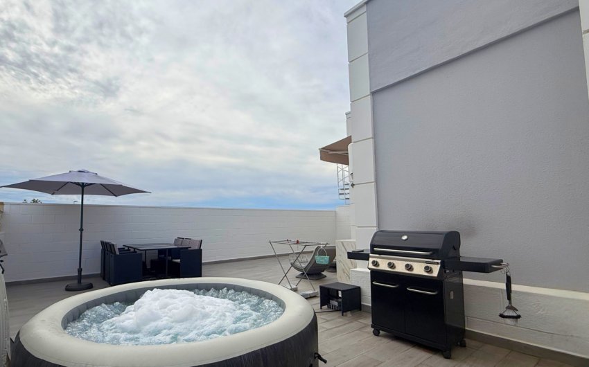 Reventa - Villa -
Torre Pacheco - Sierra Golf