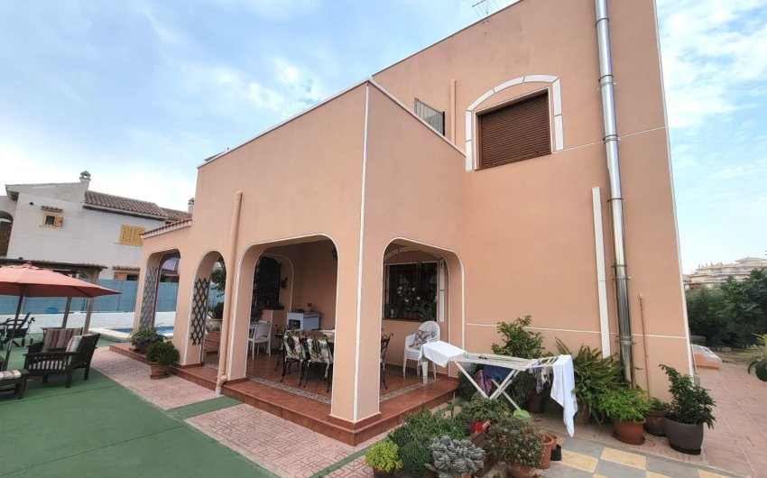 Reventa - Villa -
Torrevieja - Aguas Nuevas