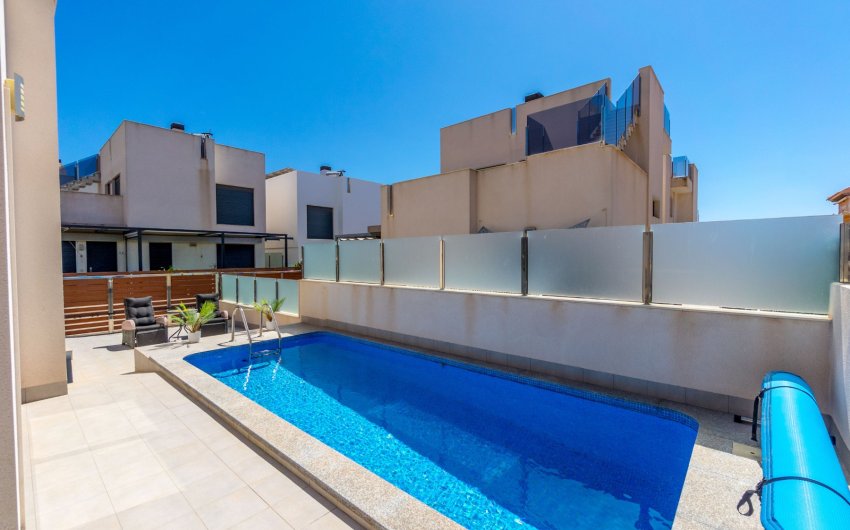 Reventa - Villa -
Torrevieja - Aguas Nuevas