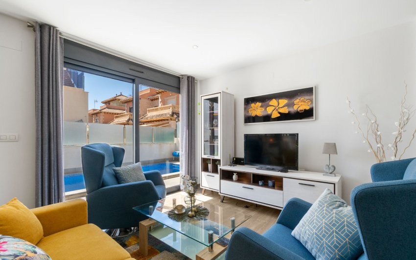 Reventa - Villa -
Torrevieja - Aguas Nuevas