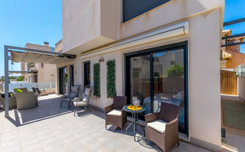 Reventa - Villa -
Torrevieja - Aguas Nuevas