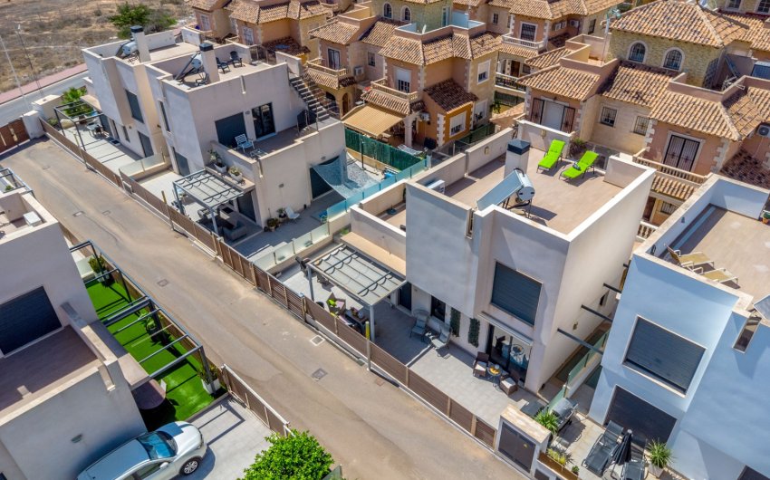 Reventa - Villa -
Torrevieja - Aguas Nuevas