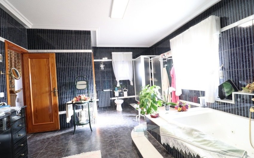 Reventa - Villa -
Torrevieja - Costa Blanca