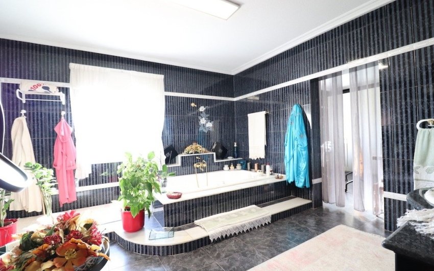 Reventa - Villa -
Torrevieja - Costa Blanca