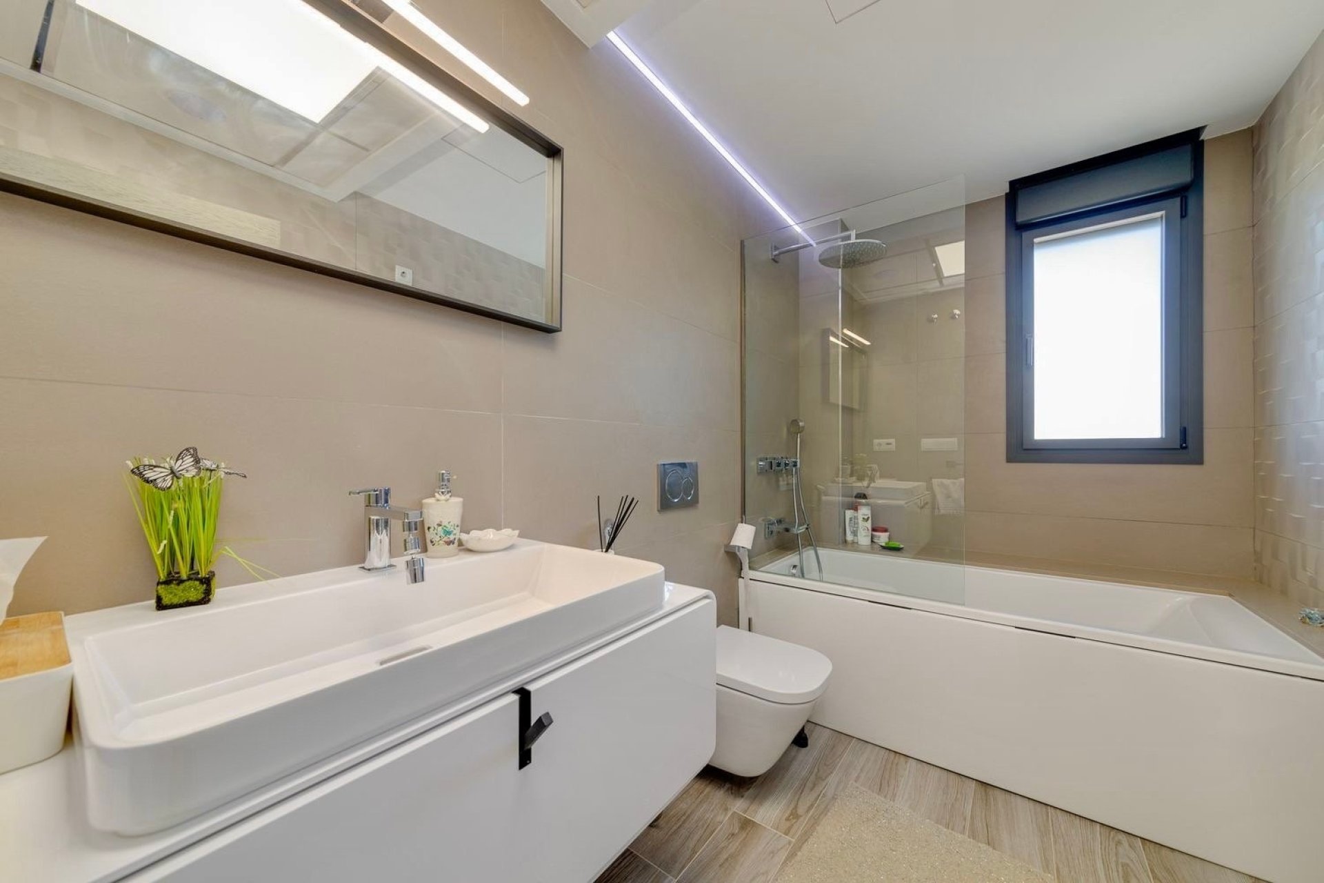 Reventa - Villa -
Torrevieja - Costa Blanca