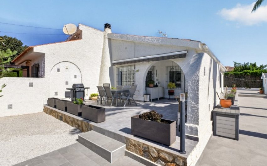 Reventa - Villa -
Torrevieja - Costa Blanca