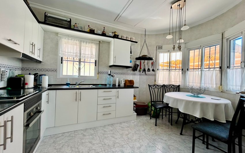 Reventa - Villa -
Torrevieja - Costa Blanca