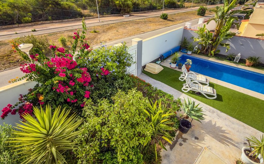 Reventa - Villa -
Torrevieja - Costa Blanca