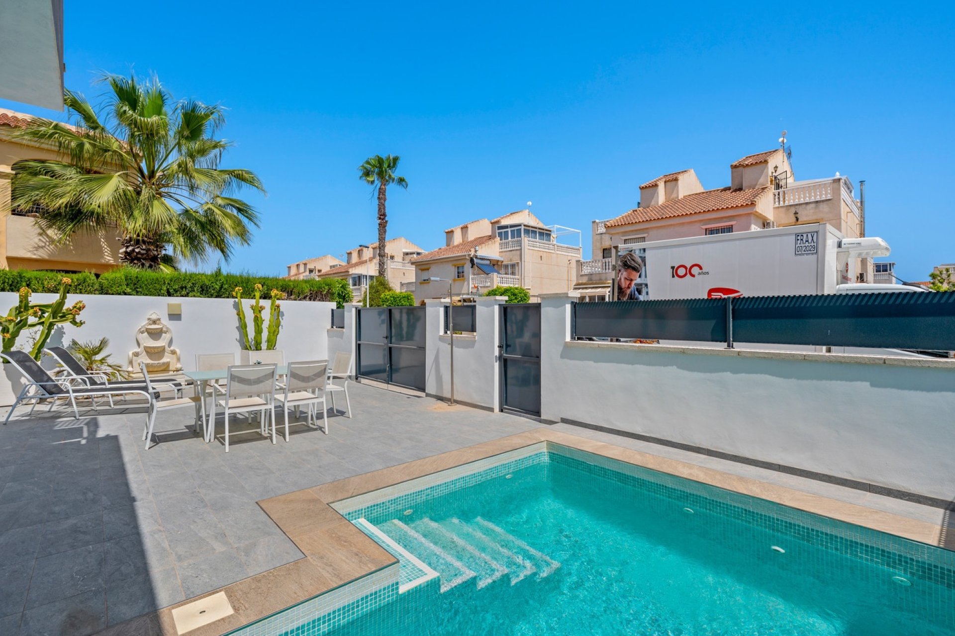 Reventa - Villa -
Torrevieja - Costa Blanca