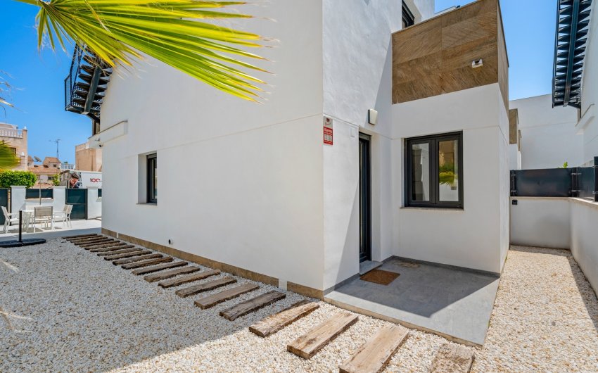Reventa - Villa -
Torrevieja - Costa Blanca