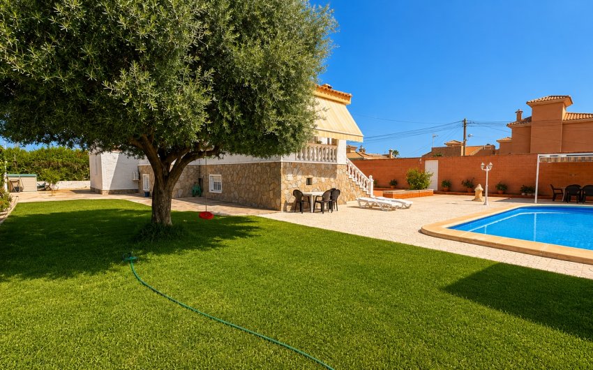 Reventa - Villa -
Torrevieja - Costa Blanca
