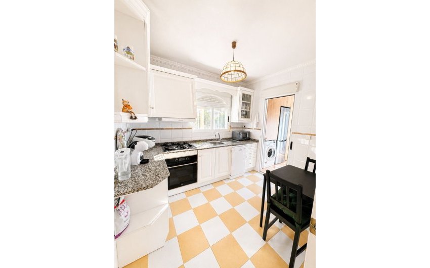 Reventa - Villa -
Torrevieja - Costa Blanca