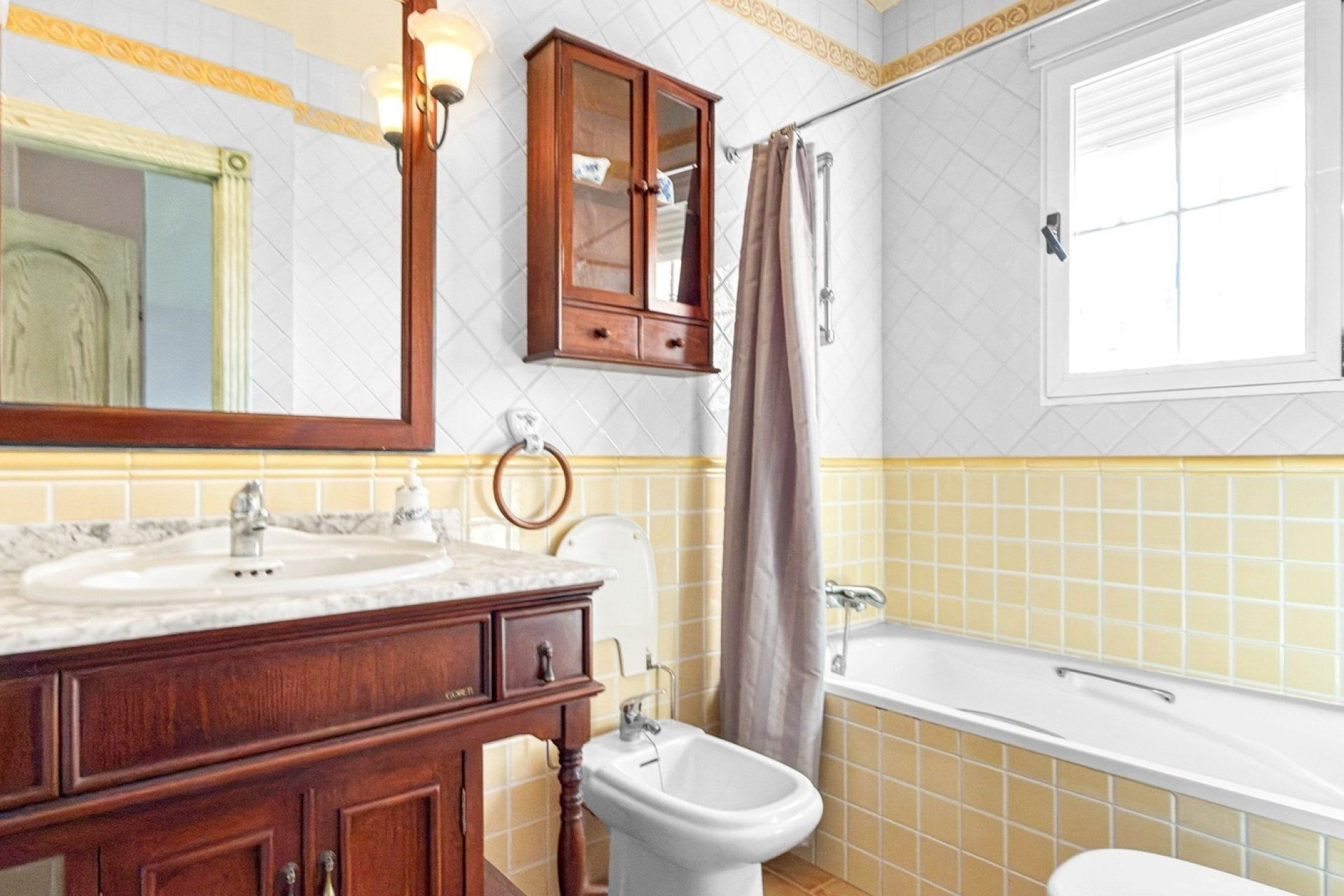 Reventa - Villa -
Torrevieja - Costa Blanca