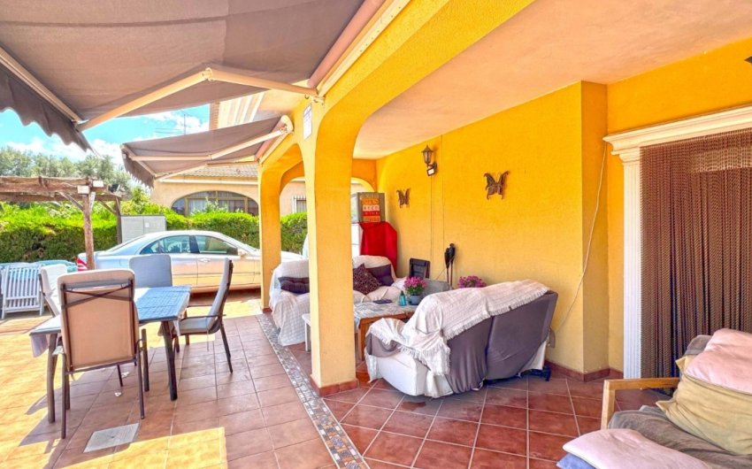 Reventa - Villa -
Torrevieja - Costa Blanca