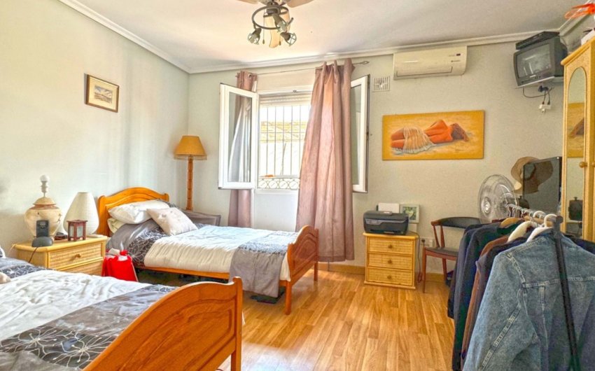 Reventa - Villa -
Torrevieja - Costa Blanca