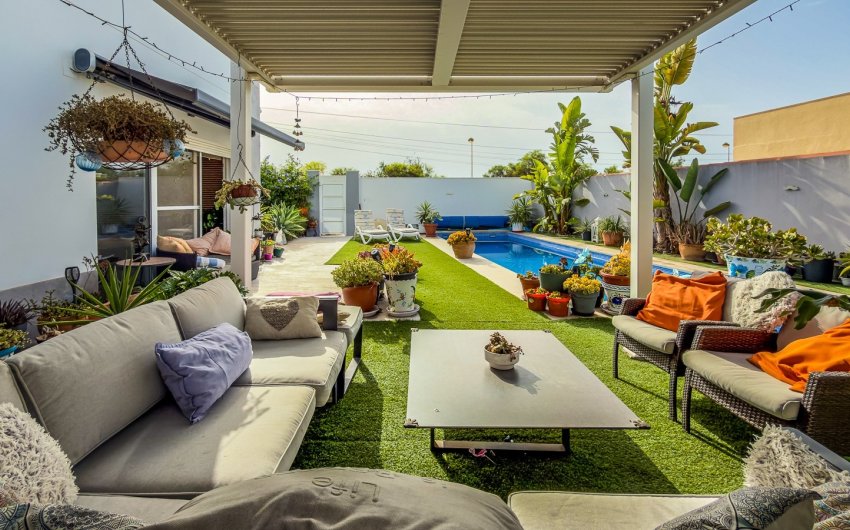 Reventa - Villa -
Torrevieja - Costa Blanca