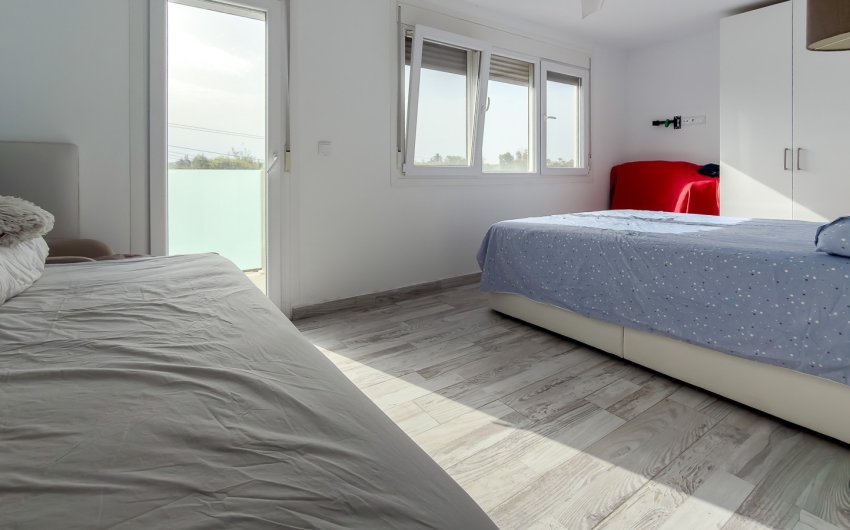 Reventa - Villa -
Torrevieja - Costa Blanca