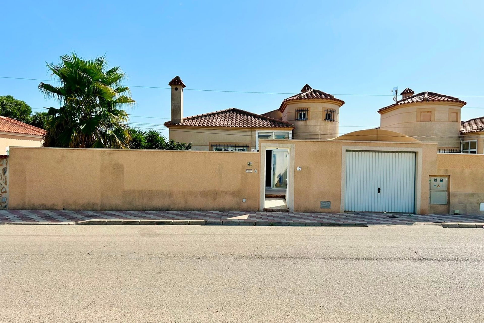Reventa - Villa -
Torrevieja - Costa Blanca