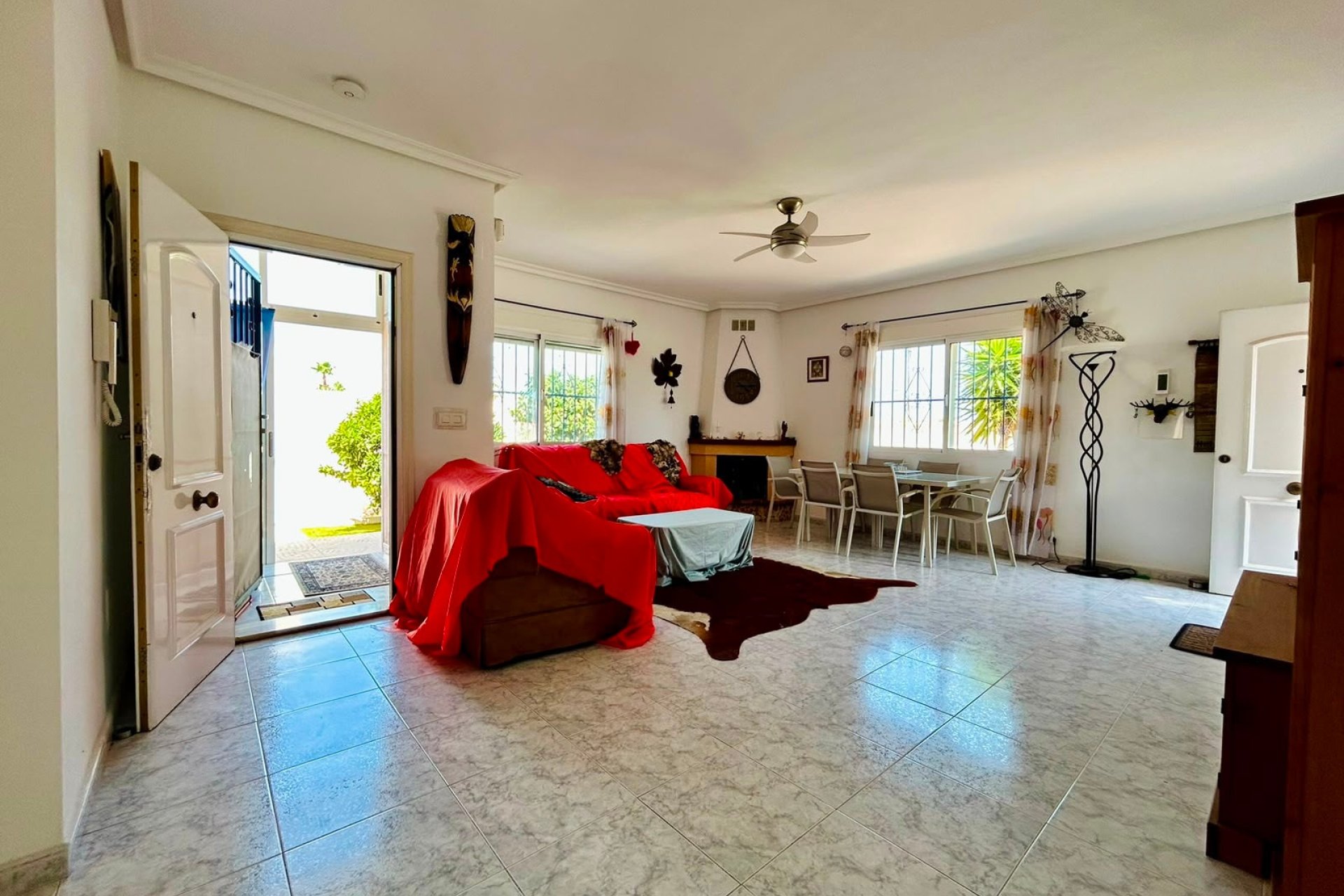 Reventa - Villa -
Torrevieja - Costa Blanca