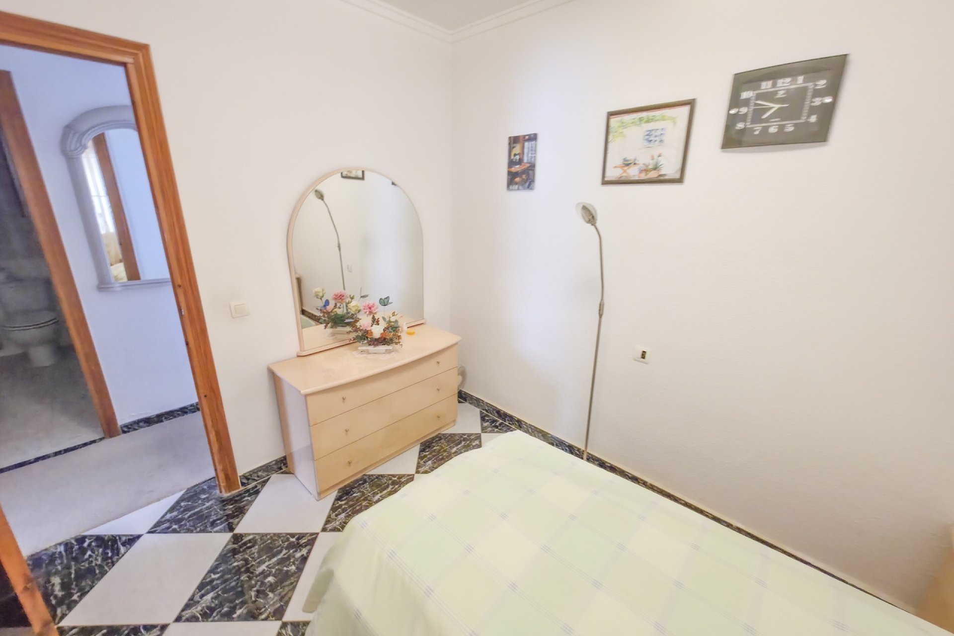 Reventa - Villa -
Torrevieja - Costa Blanca