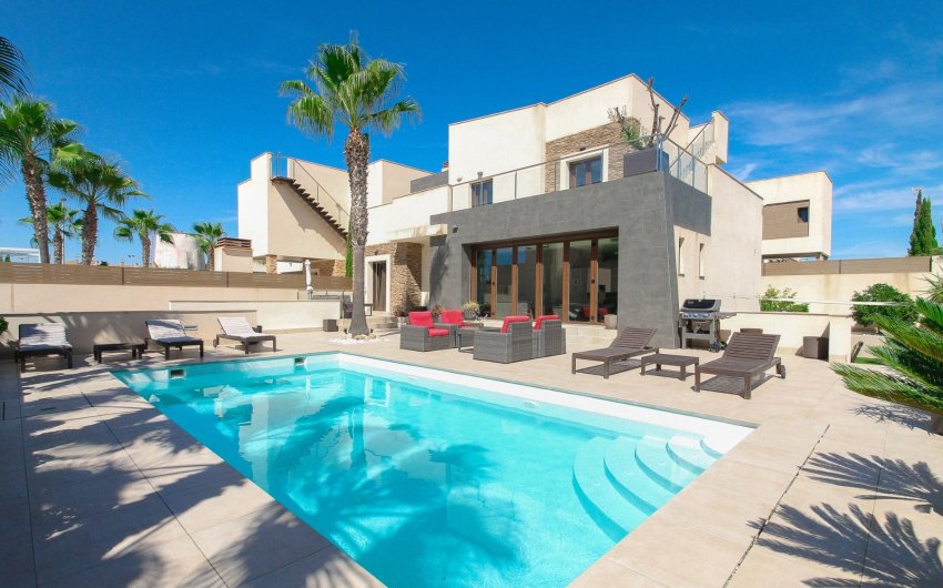 Reventa - Villa -
Torrevieja - Costa Blanca