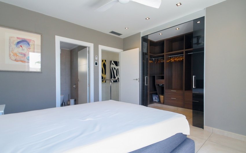 Reventa - Villa -
Torrevieja - Costa Blanca