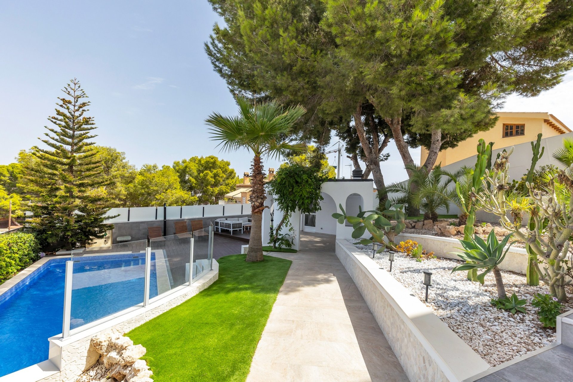 Reventa - Villa -
Torrevieja - Costa Blanca