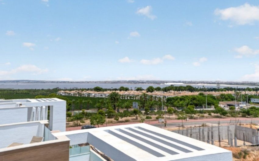 Reventa - Villa -
Torrevieja - Costa Blanca