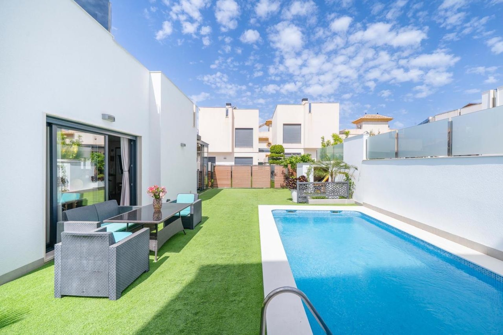 Reventa - Villa -
Torrevieja - Costa Blanca