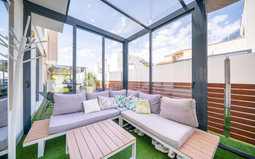 Reventa - Villa -
Torrevieja - Costa Blanca