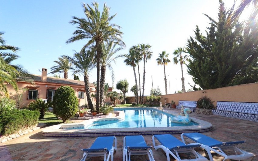 Reventa - Villa -
Torrevieja - Costa Blanca