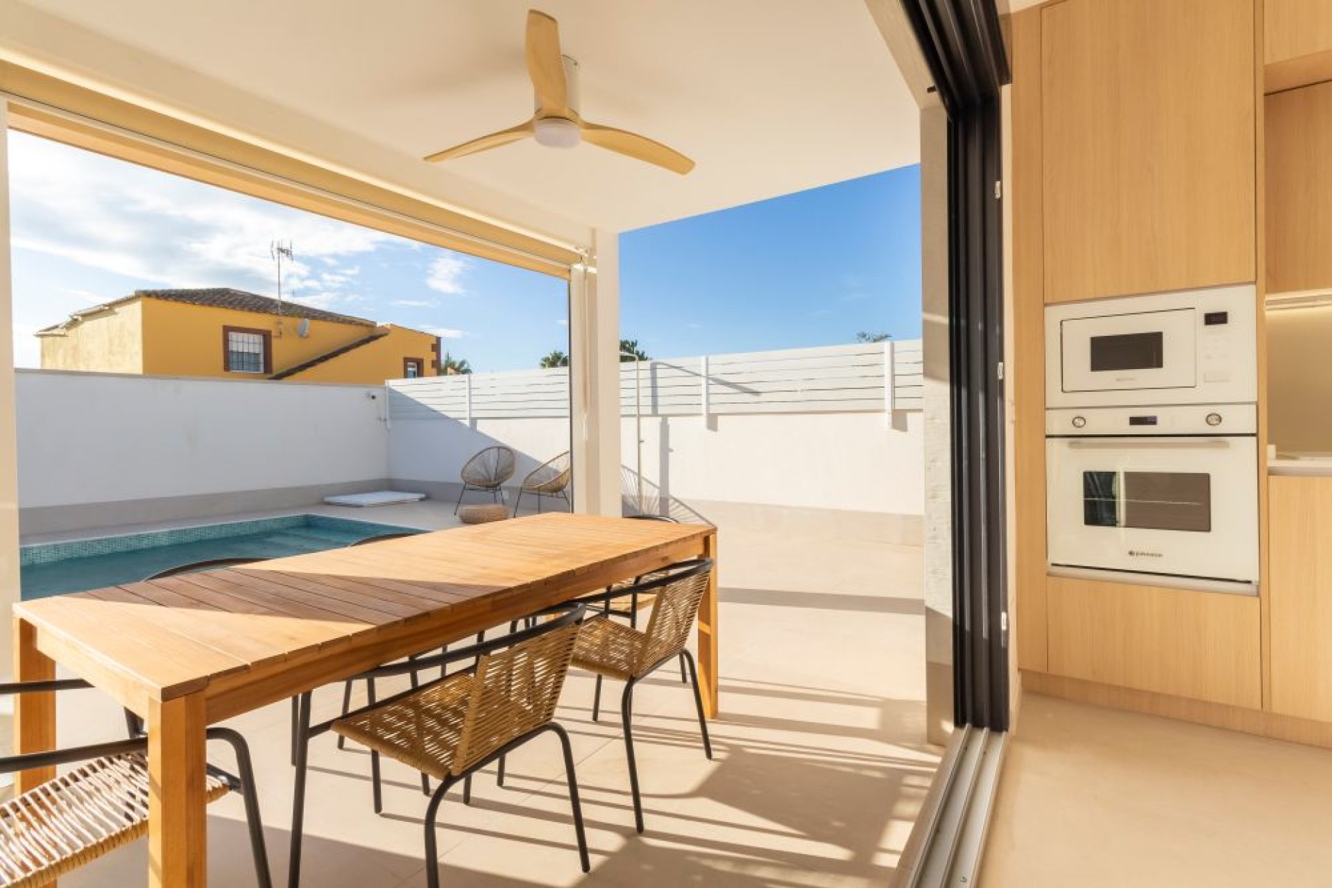 Reventa - Villa -
Torrevieja - Costa Blanca