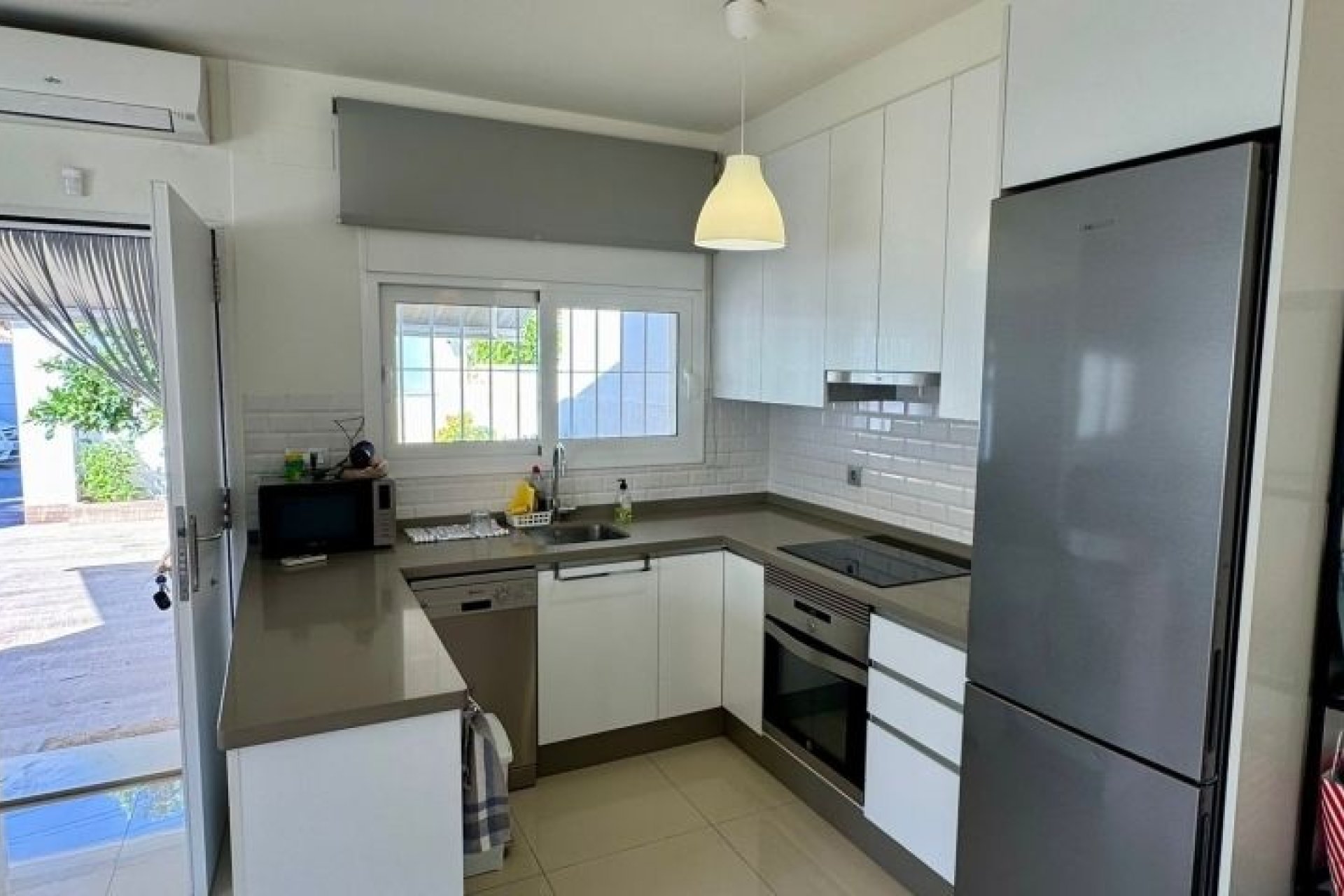 Reventa - Villa -
Torrevieja - Costa Blanca