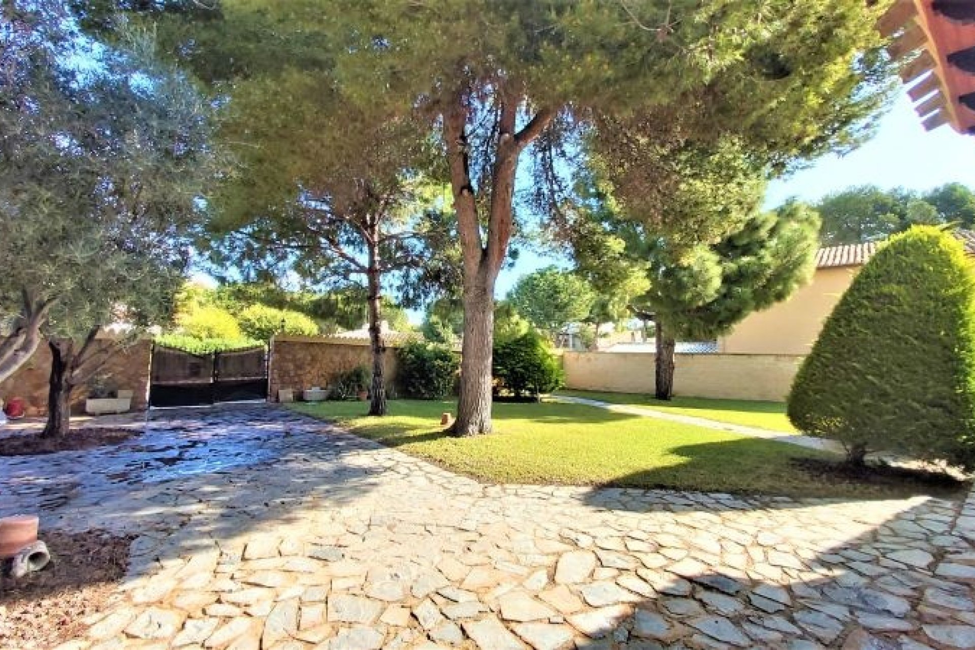 Reventa - Villa -
Torrevieja - Costa Blanca