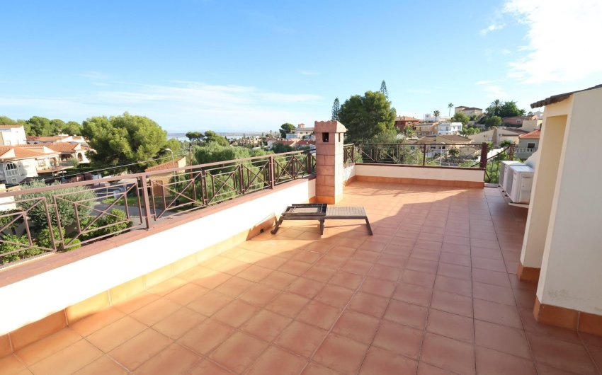 Reventa - Villa -
Torrevieja - Costa Blanca