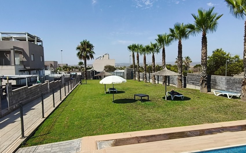 Reventa - Villa -
Torrevieja - Costa Blanca