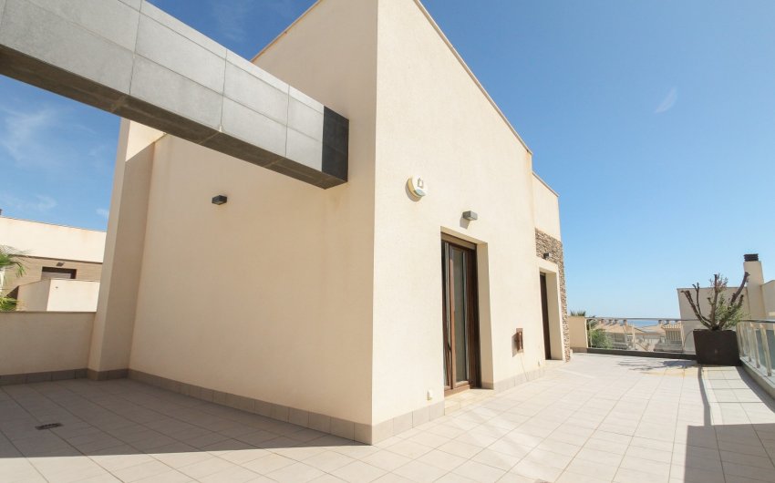 Reventa - Villa -
Torrevieja - Costa Blanca
