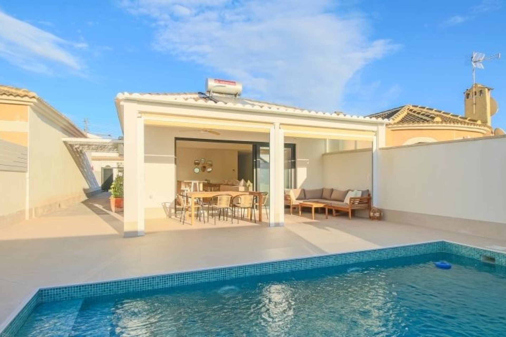Reventa - Villa -
Torrevieja - Costa Blanca